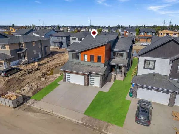 Chestermere, AB T1X 2Y4,38 South Shore RD