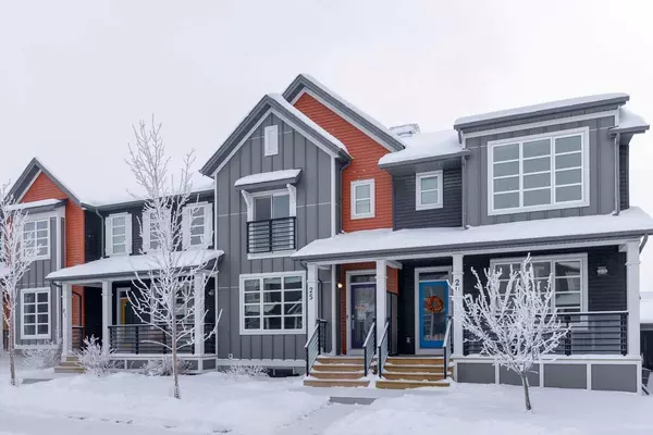 25 Carringvue Link Northwest, Calgary, AB T3P 1K7