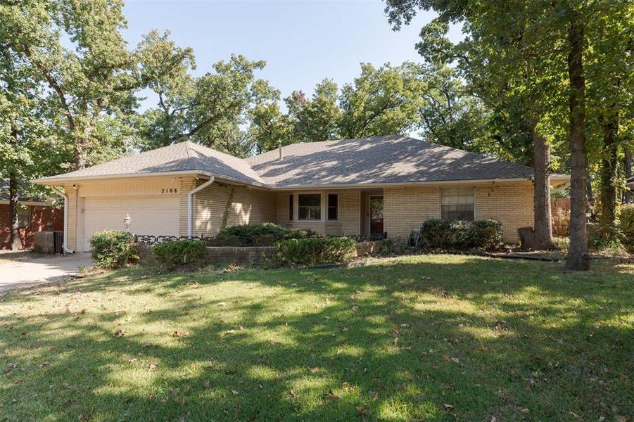 2108 N Alexander Lane, Bethany, OK 73008