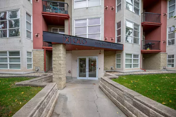 Calgary, AB T2S 3E7,315 24 AVE SW #417