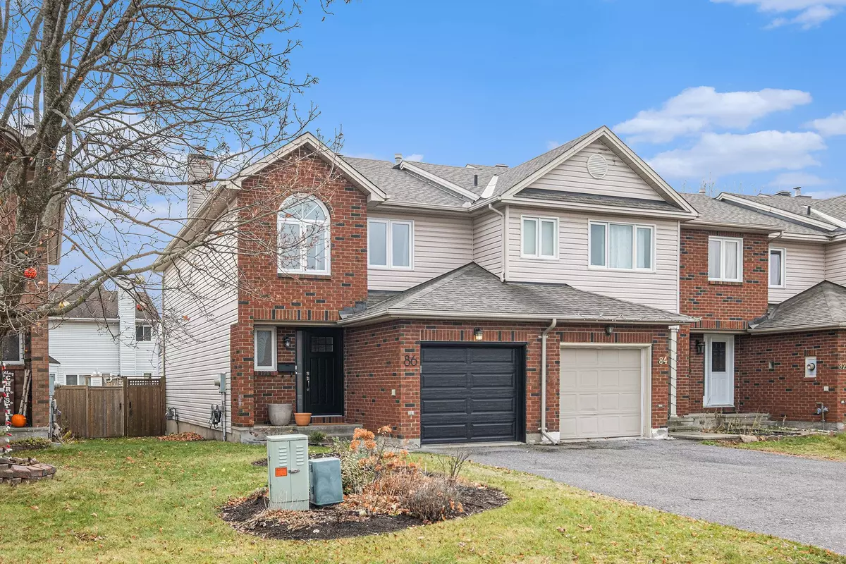 Kanata, ON K2M 2H8,86 Cedarock DR