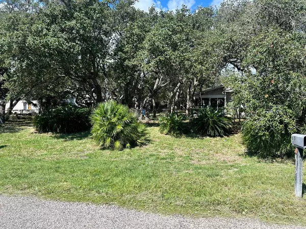 615 S Fuqua St., Rockport, TX 78382