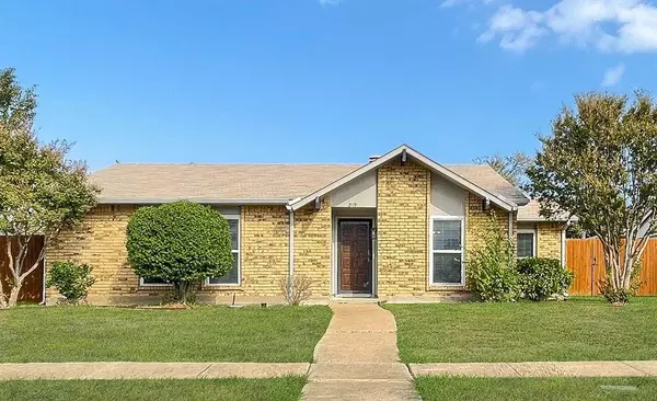 2119 Chatsworth Road, Carrollton, TX 75007