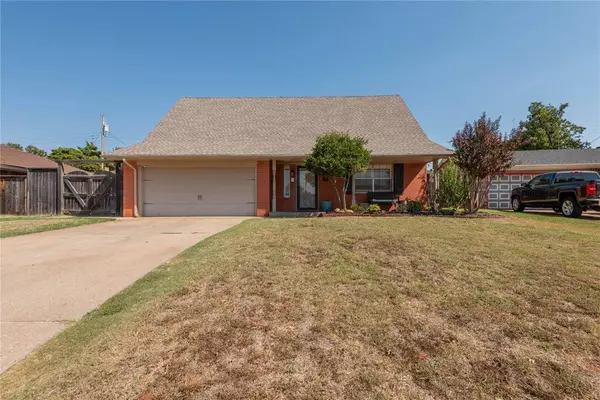 7308 N Norman Road, Warr Acres, OK 73132