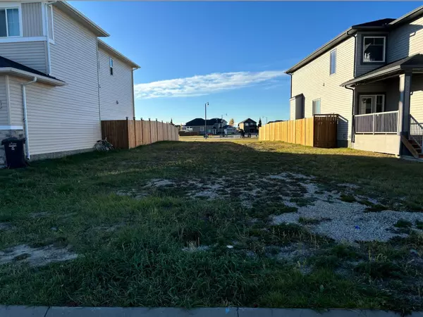 High River, AB T1V0A9,856 Hampshire CRES NE