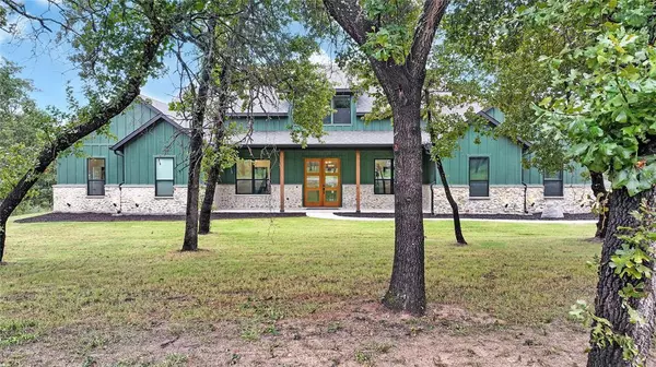 317 Zion Forest Trail, Poolville, TX 76487