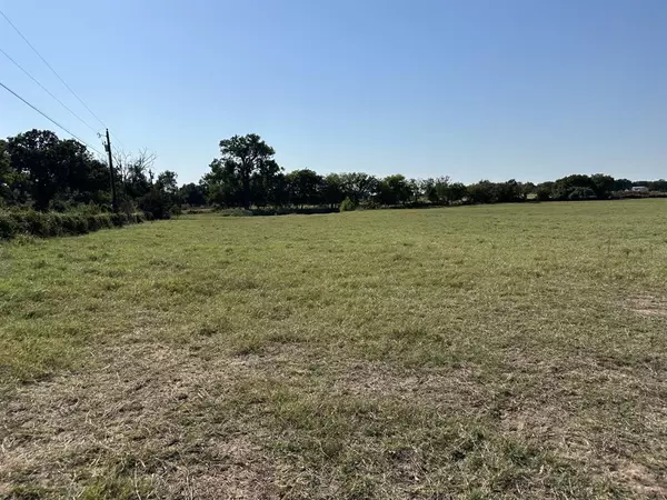 9100 Nix Road, Tolar, TX 76476