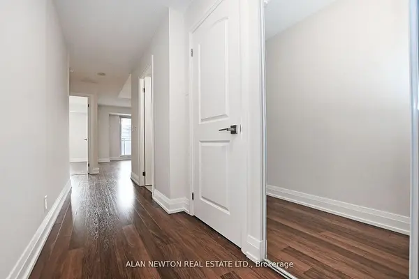 1 De Boers DR #614, Toronto W05, ON M3J 0G6