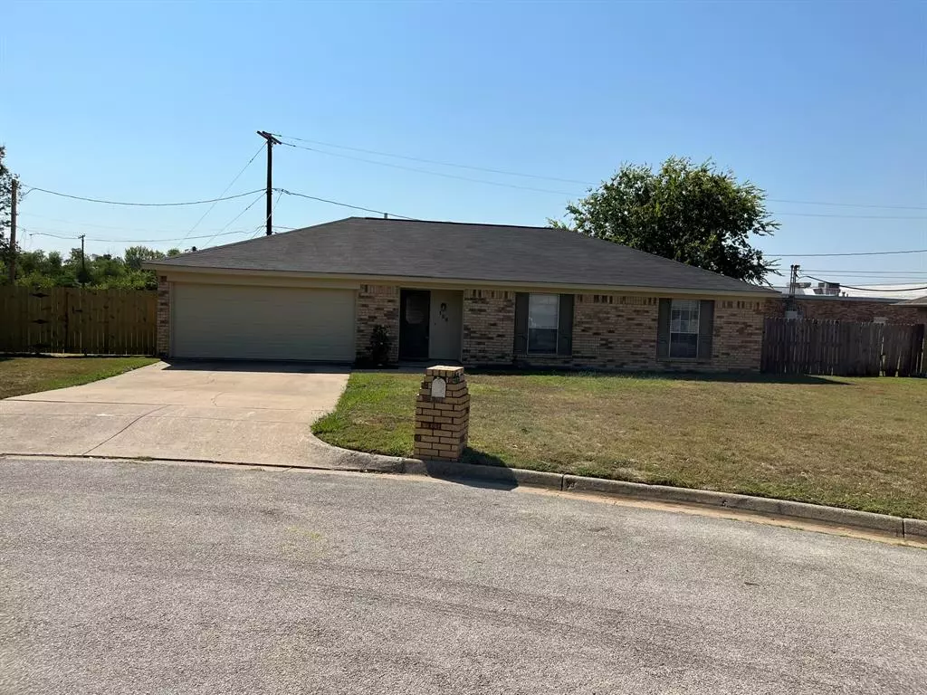 Hurst, TX 76054,125 Brazil Court