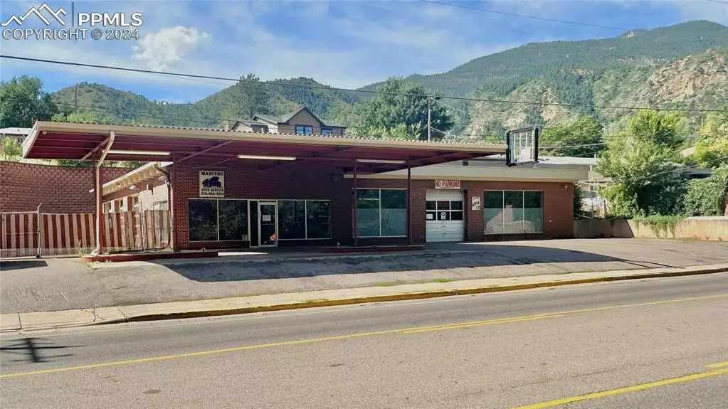 Manitou Springs, CO 80829,449 Manitou AVE