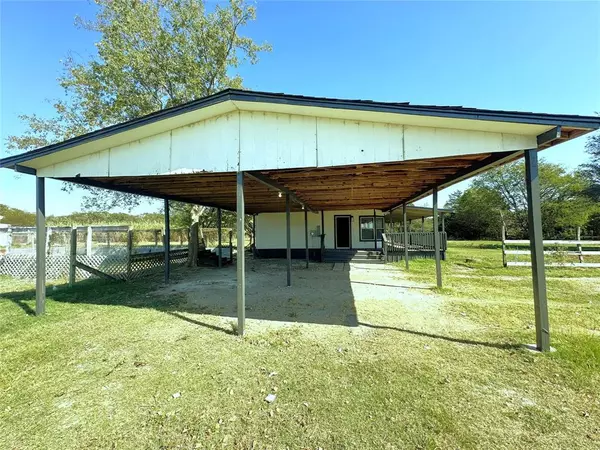 Greenville, TX 75402,5159 County Road 2208