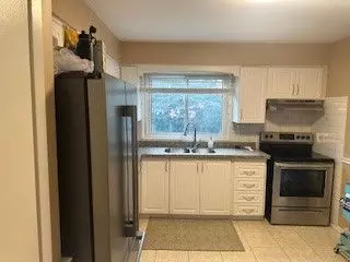 Burlington, ON L7L 5B9,689 Catalina CRES