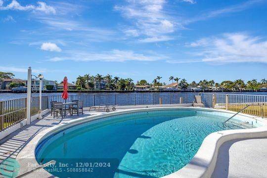 Pompano Beach, FL 33062,615 S Riverside Dr  #9