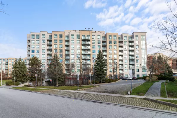 Richmond Hill, ON L4B 4P6,51 Baffin CT #110