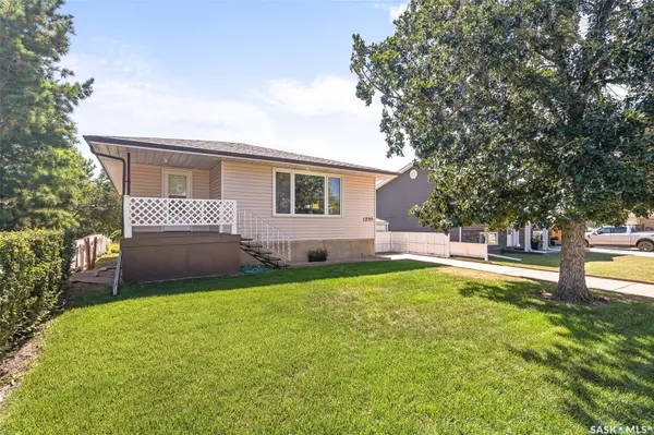 Moose Jaw, SK S6H 2J5,1239 Hochelaga STREET W