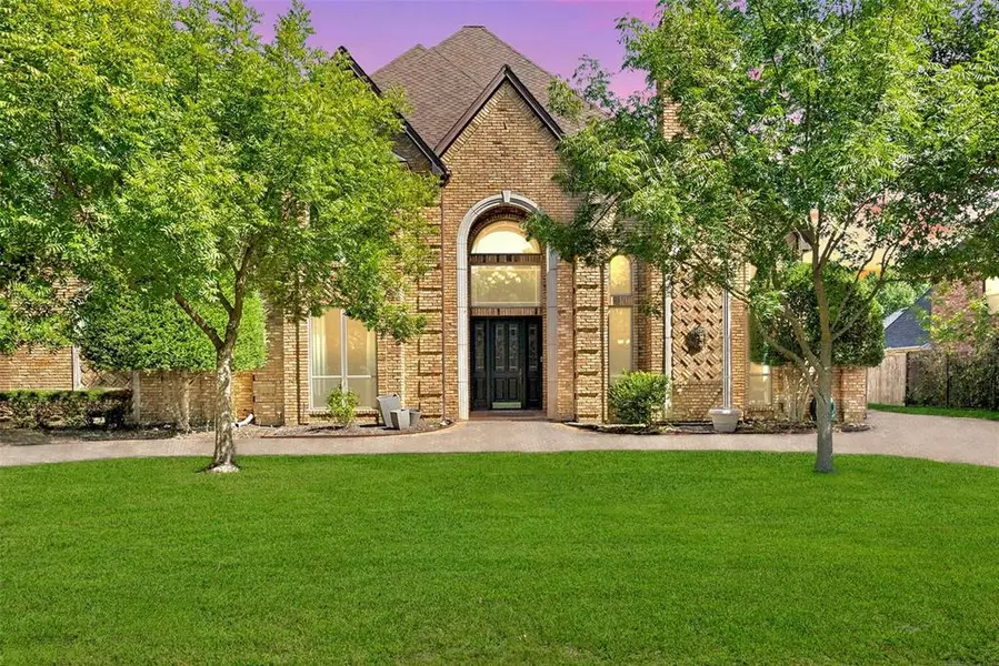 4901 Shadycreek Lane, Colleyville, TX 76034