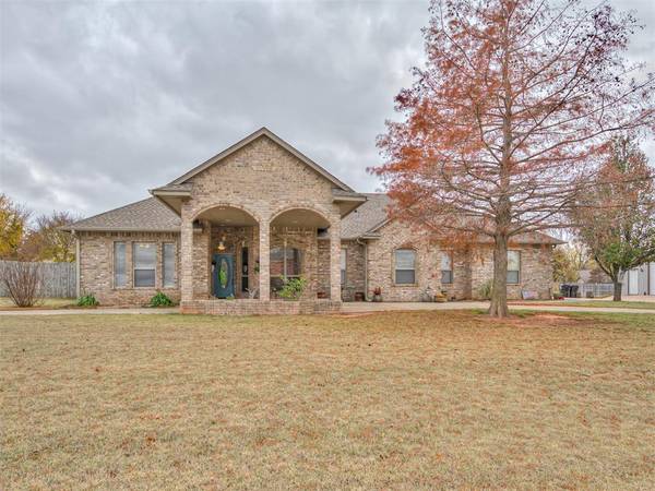 2353 Blue Spruce Drive, Blanchard, OK 73010