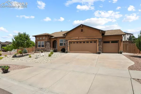 6816 Mustang Rim DR, Colorado Springs, CO 80923