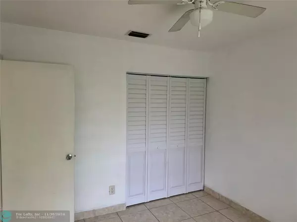 Sunrise, FL 33326,15813 W Waterside Cir  #206