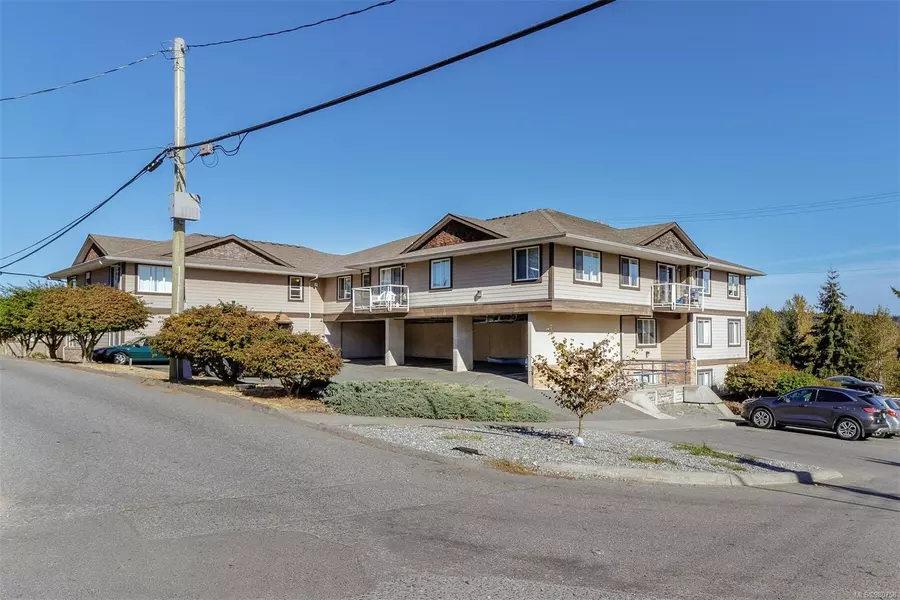 8 White St #6, Ladysmith, BC V9G 1A3