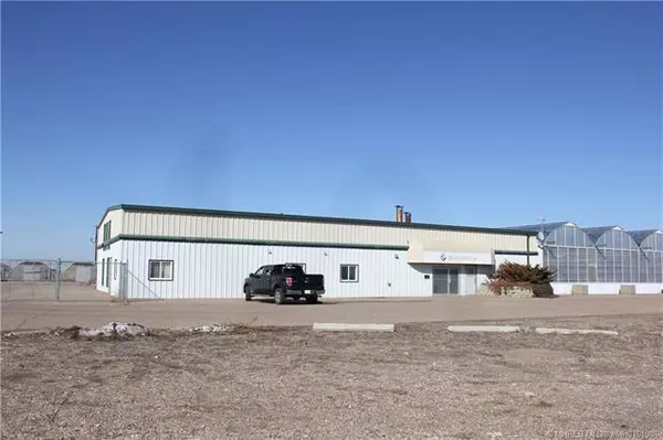 1108, 1109, 1144 7 ST Southwest, Medicine Hat, AB T1A 8N2