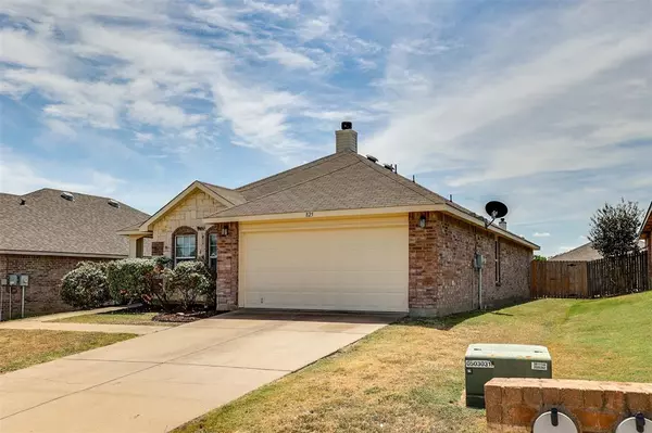 Burleson, TX 76028,825 Crystal Drive