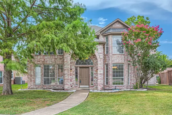 2301 Lawton Lane,  Rowlett,  TX 75089