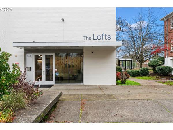 Portland, OR 97213,900 NE 81ST AVE #209