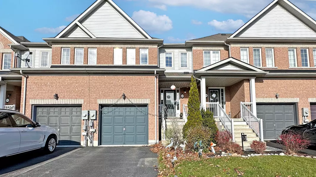 44 Dewell CRES, Clarington, ON L1E 0B7