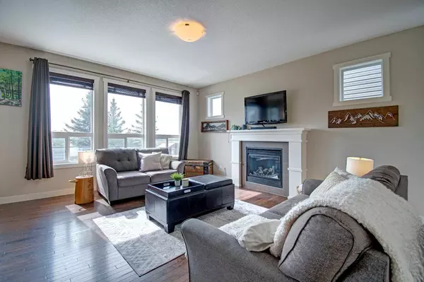 Airdrie, AB T4B 0S2,3 Williamstown LNDG NW