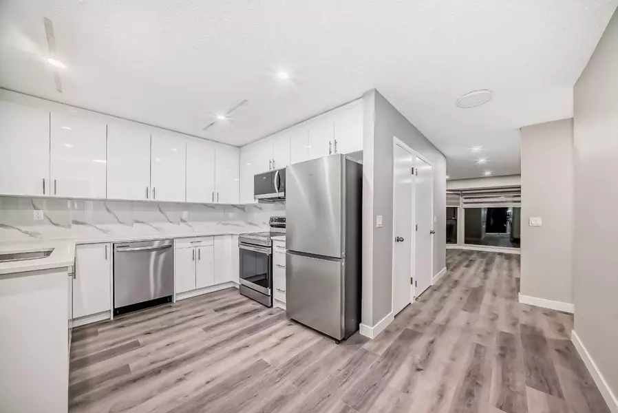 6848 Temple DR Northeast, Calgary, AB T1Y 4X8