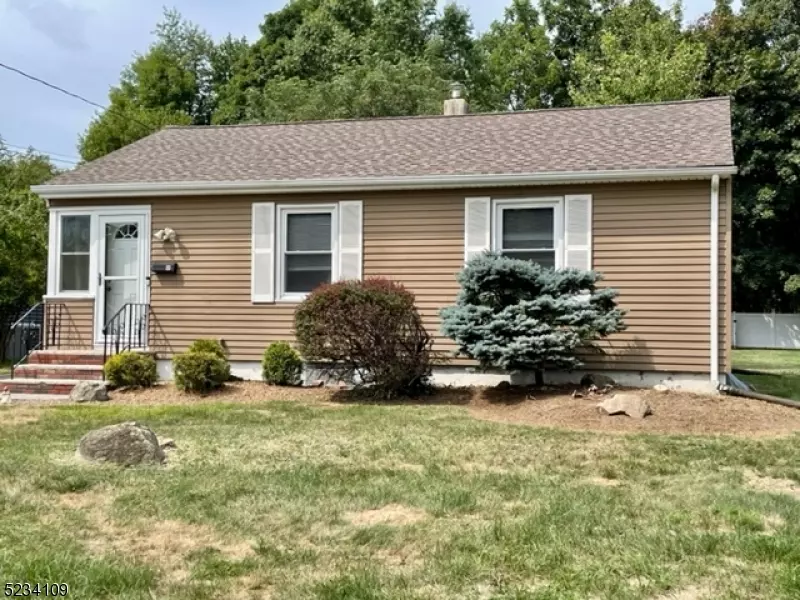 20 Beam St, Pompton Lakes Boro, NJ 07442