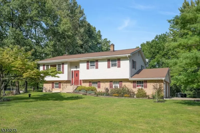 439 W Mountain Rd, Sparta Twp., NJ 07871