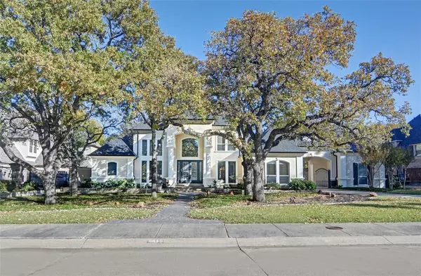 6811 Fallbrook Court, Colleyville, TX 76034