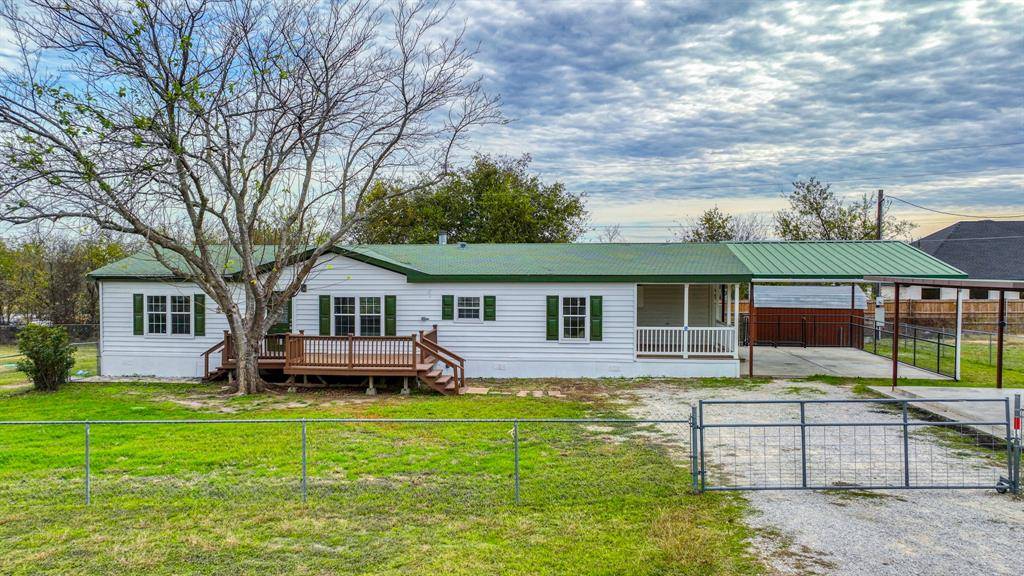 3211 Evergreen Drive, Granbury, TX 76048