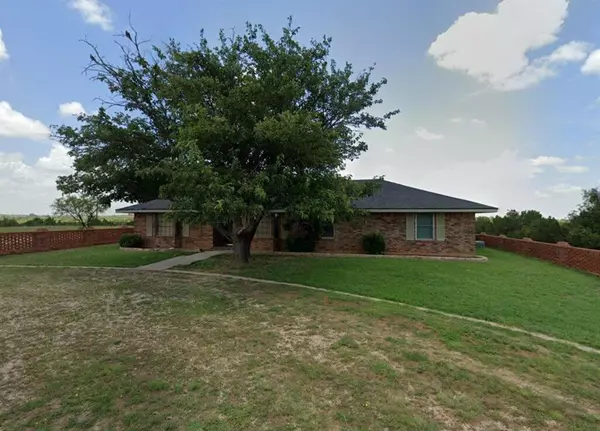 142 Glendale Road, Sweetwater, TX 79556