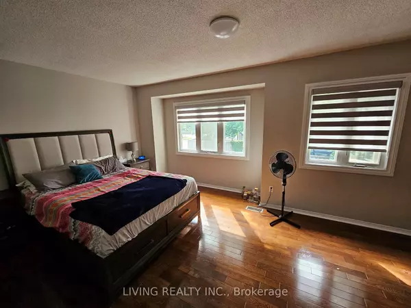 Mississauga, ON L5M 4N5,2275 Credit Valley RD #34