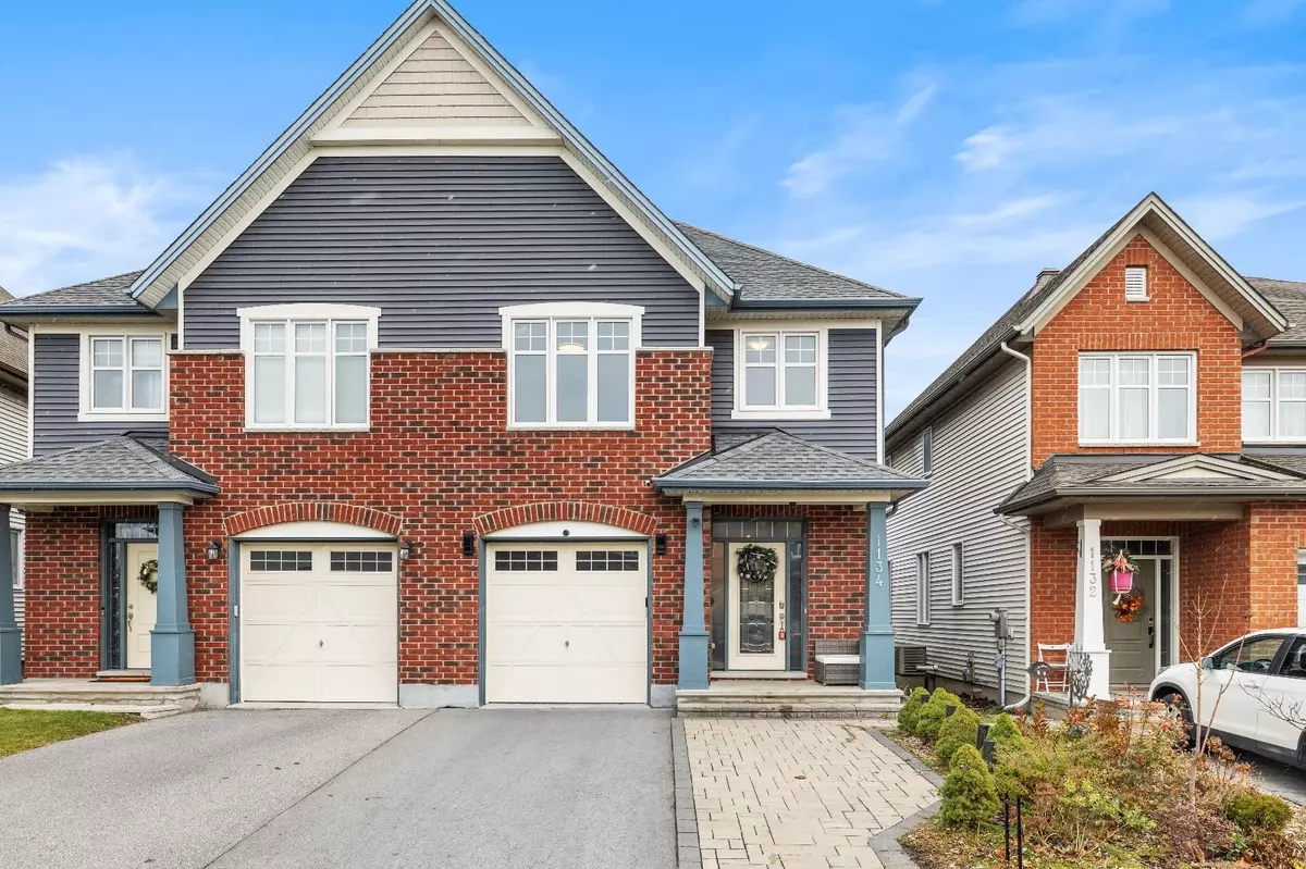 Barrhaven, ON K2J 5X7,1134 Cobble Hill DR