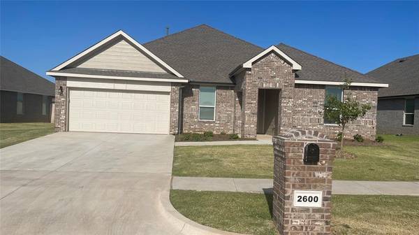 2600 Tracys Manor Road, Yukon, OK 73099