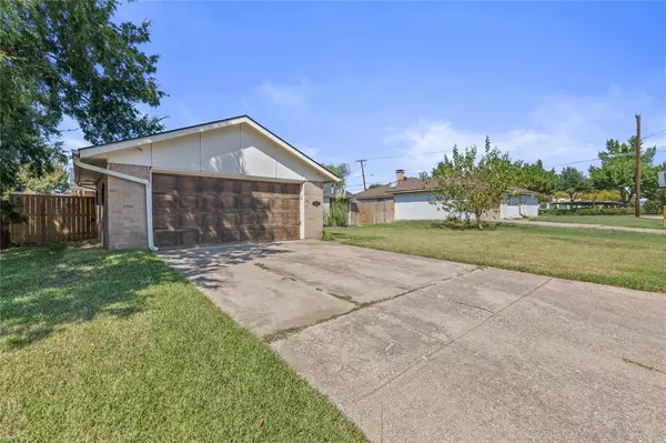 Arlington, TX 76006,2306 Lavon Creek Lane