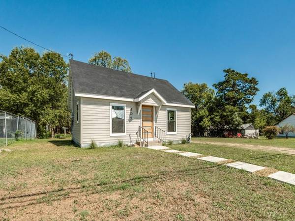 303 Wilson,  Kaufman,  TX 75142