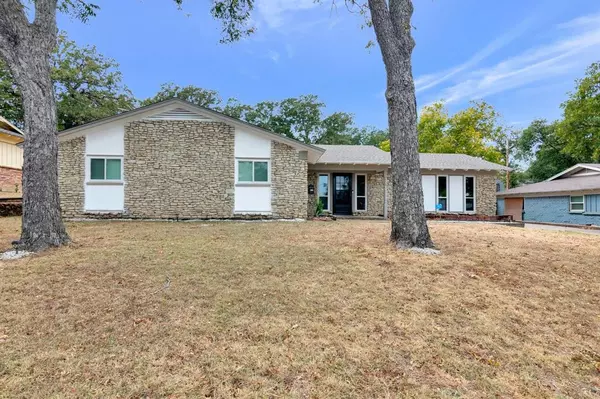 Hurst, TX 76053,1129 Trailwood Drive