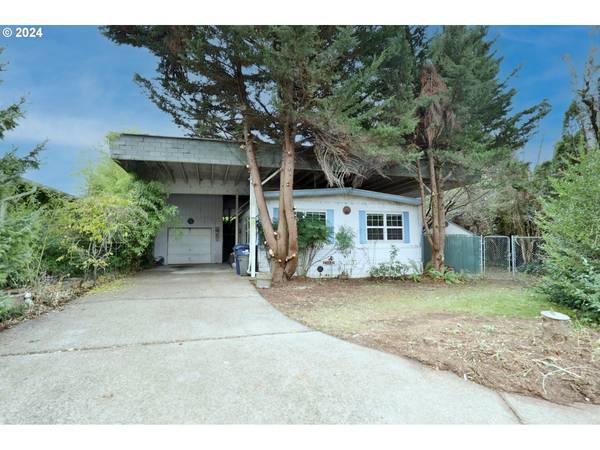 2073 INLAND WAY, Springfield, OR 97477