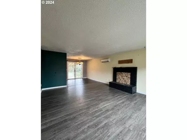 Eugene, OR 97401,1122 NAOMI CT