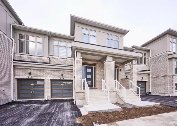 1028 Crowsnest HOLW, Pickering, ON L1X 0P6