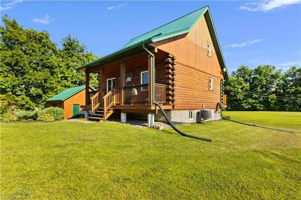 South Frontenac, ON K0H 2L0,376 DEAN SMITH RD