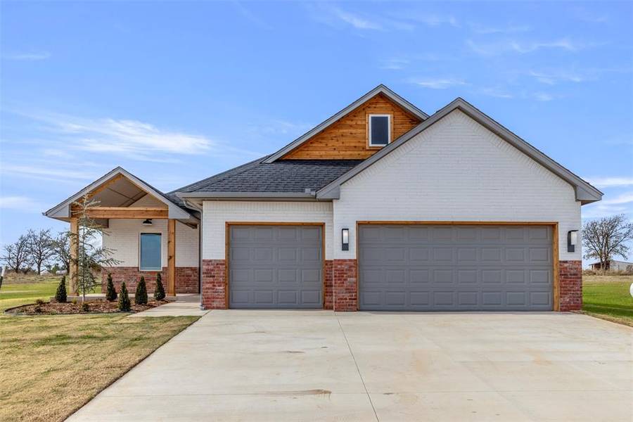 9053 Avington Way, Guthrie, OK 73044