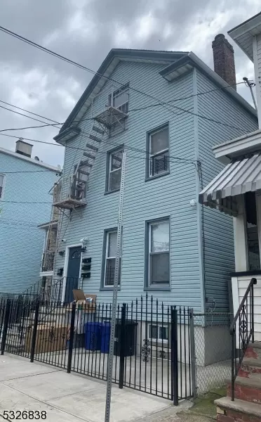 116 Brunswick St, Newark City, NJ 07114