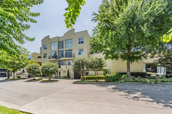 3320 Camp Bowie Boulevard #2205, Fort Worth, TX 76107