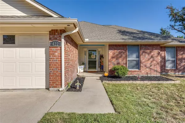 Justin, TX 76247,422 W 7th Street